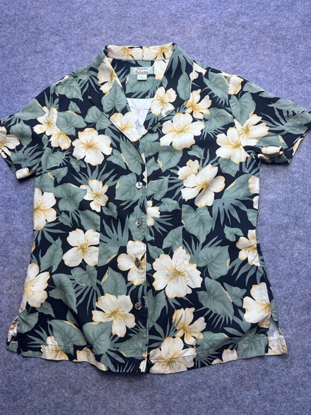 Tommy Bahama 100% Silk Mens Short Sleeve Tropical Shirt - Size S (A219)